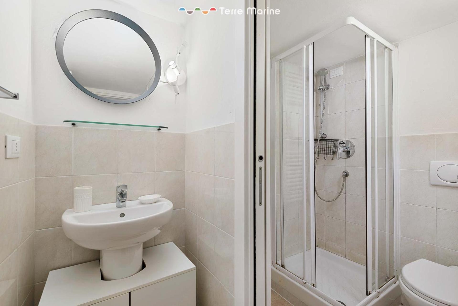Eco Nella Roccia Apartment *